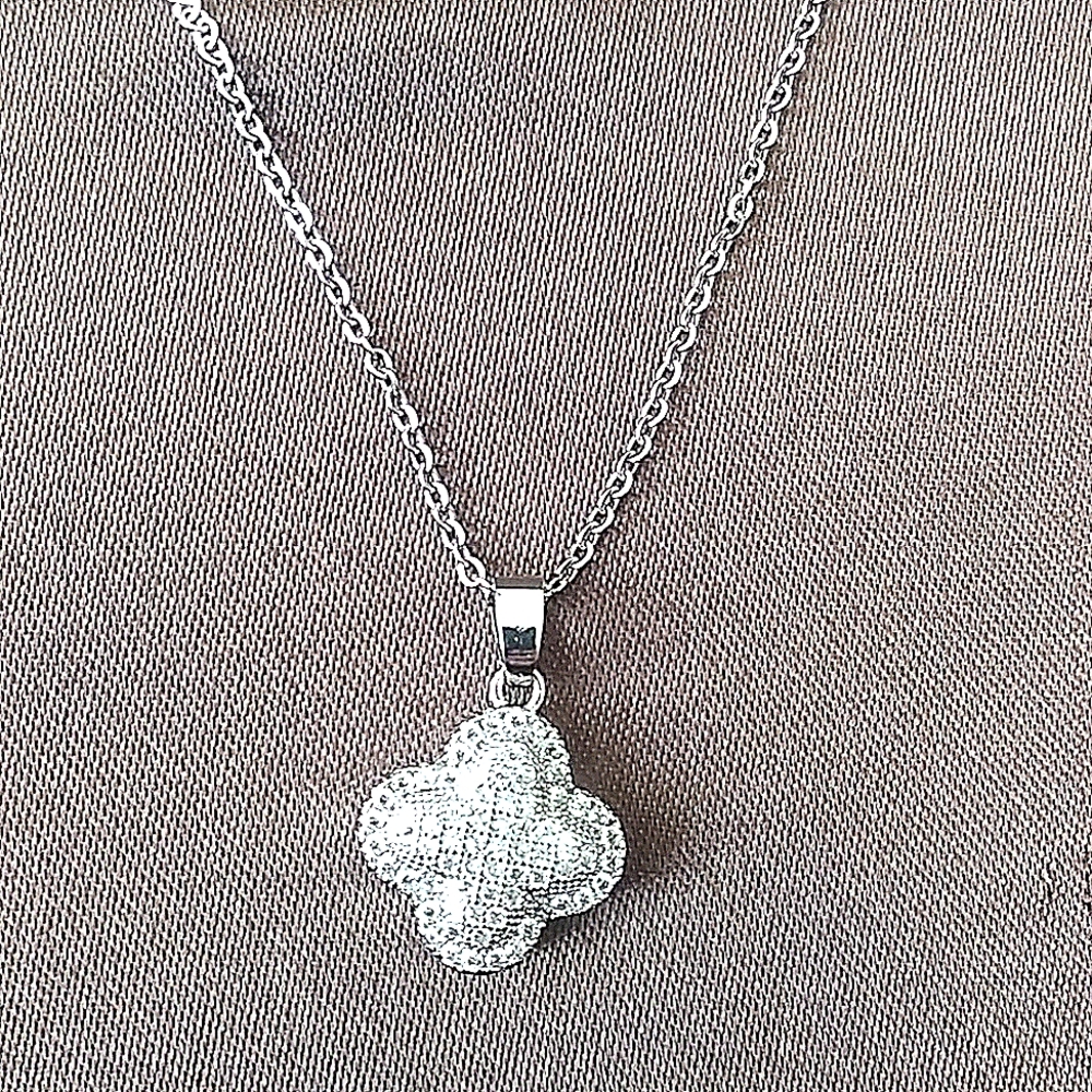 Nicola Valenti Australian white gold necklace